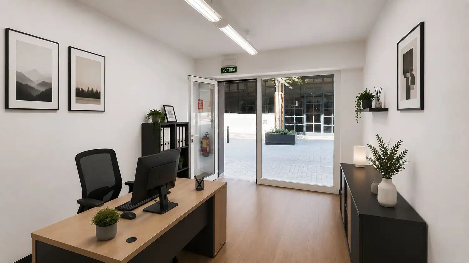 Local en venda en Esplugues de Llobregat