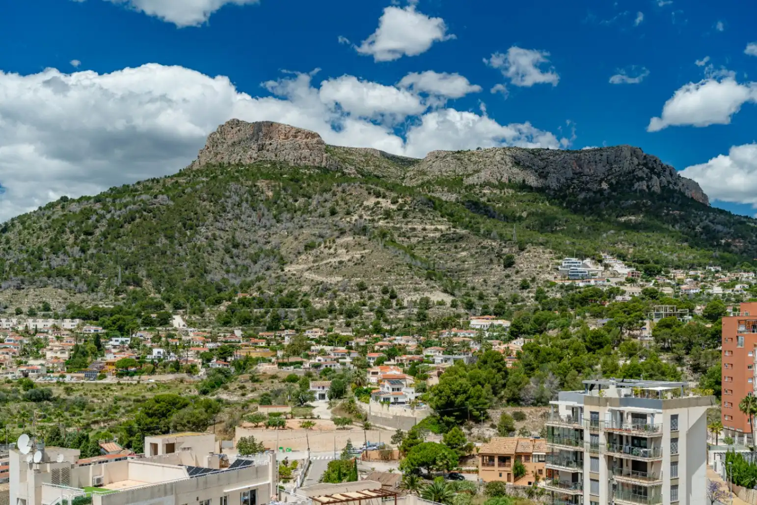 Vista exterior de Apartamento en venta en Calpe / Calp con Terraza y Amueblado