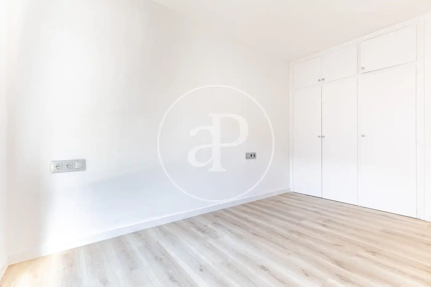 Habitación de Piso en venta en Terrassa con Calefacción, Terraza y Balcón