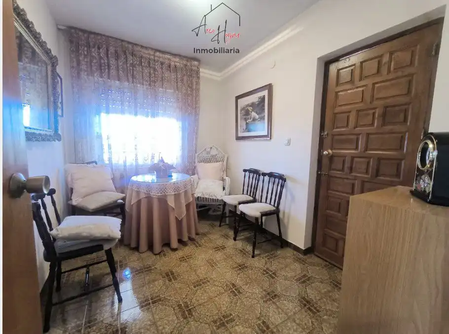 Habitación de Casa o chalet en venta en Calvarrasa de Abajo con Calefacción, Terraza y Trastero