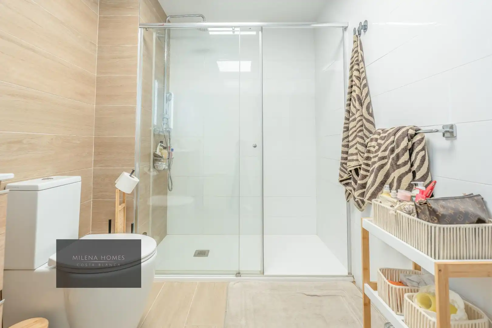 Baño de Ático en venta en Orihuela con Aire acondicionado, Calefacción y Terraza