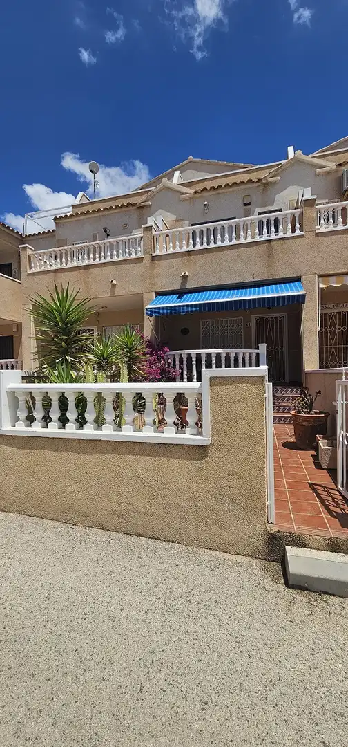 Terraza de Dúplex en venta en Orihuela con Terraza, Piscina y Amueblado