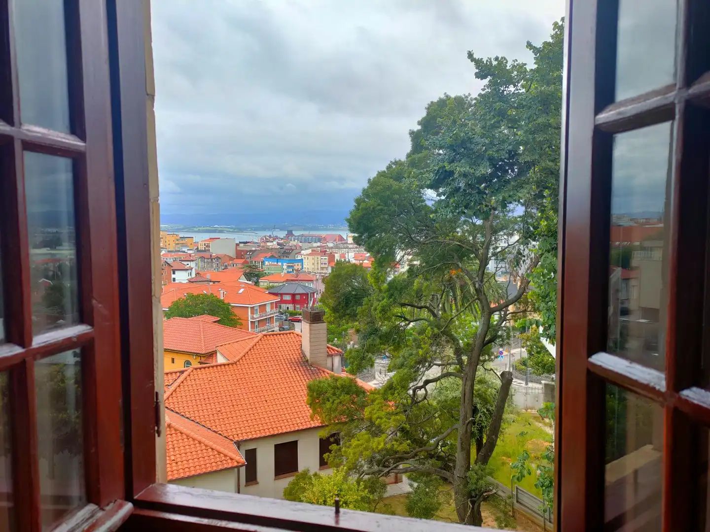 Vista exterior de Pis de lloguer en Santander amb Calefacció, Jardí privat i Terrassa