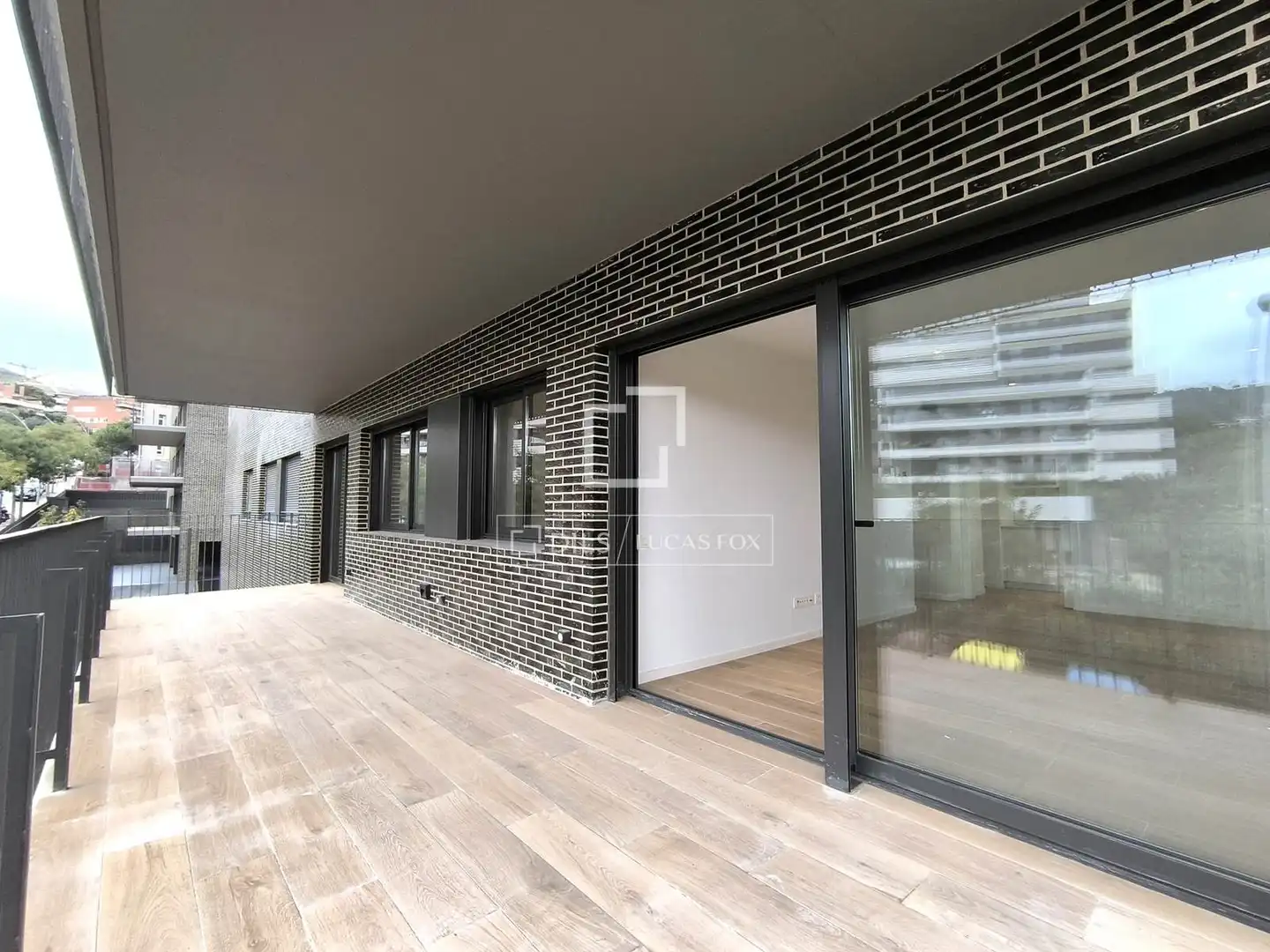 Flat with pool to rent in Finestrelles, imagen 2