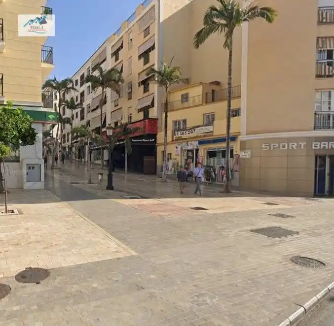 Business premises for sale in Avenida de Blas Infante, imagen 2