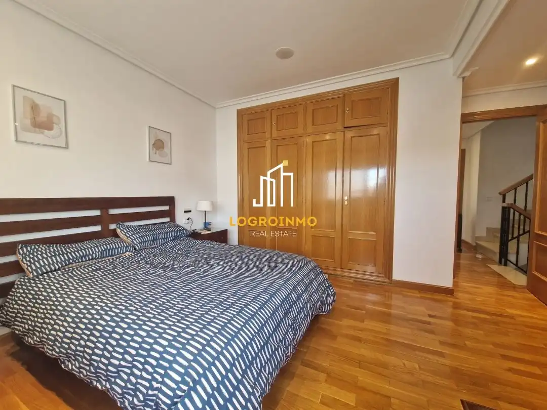 House with pool for sale in Avda. Madrid, imagen 28
