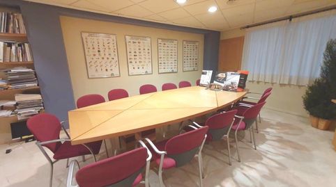 Elda: Nave 550 m2 con 200 m2 oficinas y parcela total 2.200 m2. 398.000 €, image 2