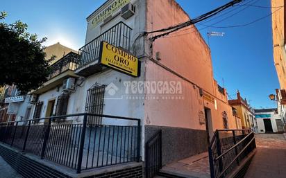 Vista exterior de Casa adosada en venda en Bormujos