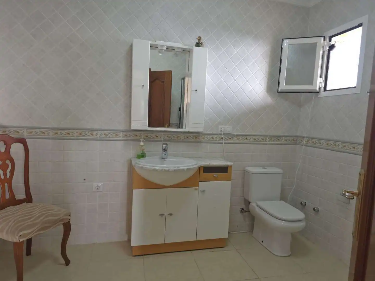 Bany de Finca rústica en venda en Arucas amb Aire condicionat, Piscina i Moblat