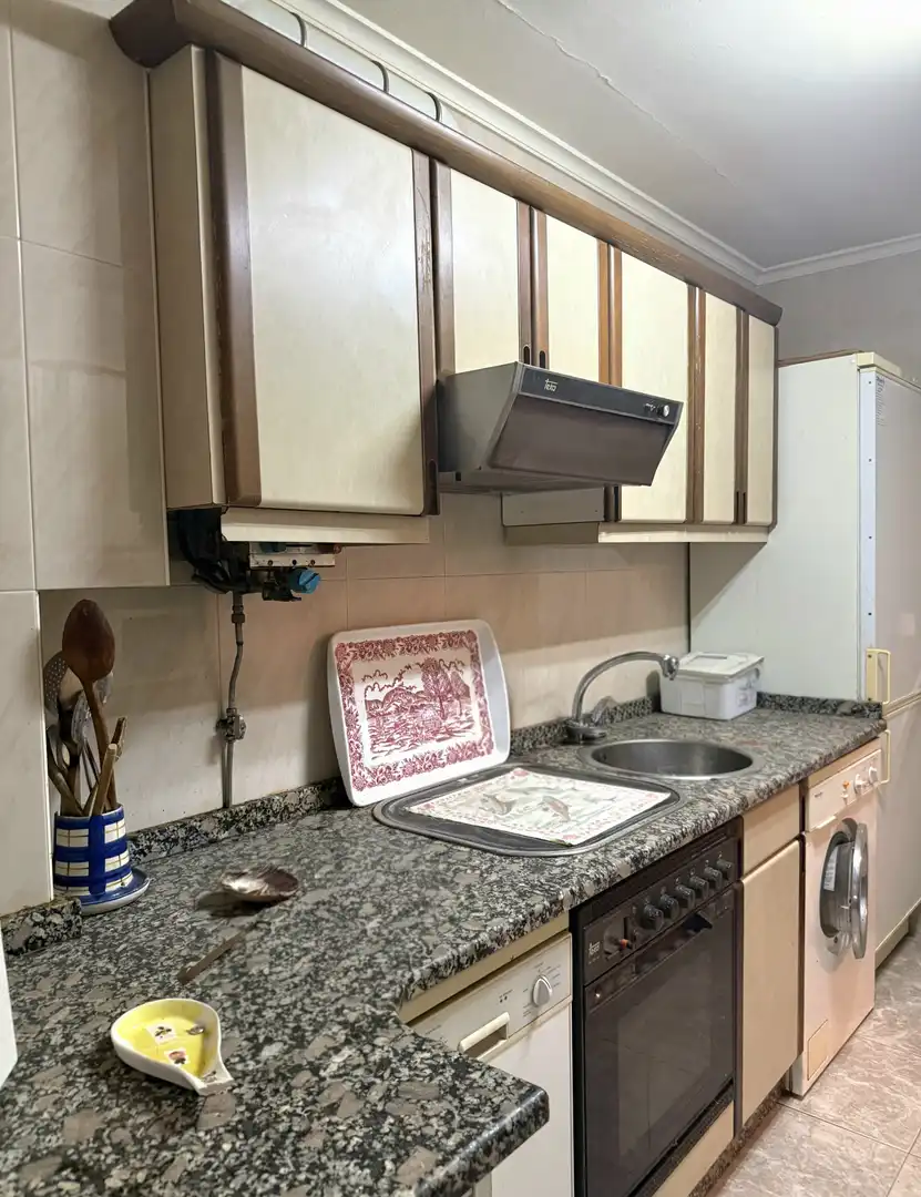 Cuina de Pis en venda en Aguilar de Campoo amb Parquet, Terrassa i Moblat