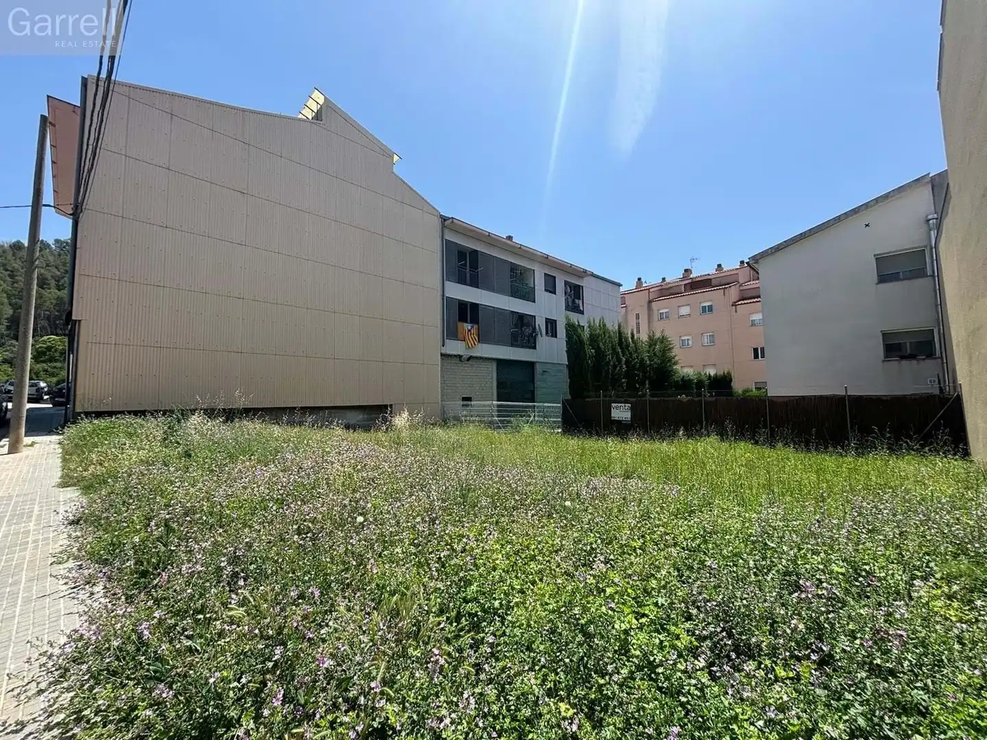 Terrenys i solars en venda a carrer Enric Granados