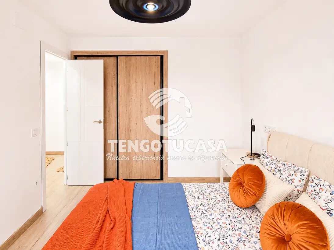 Bedroom of Flat for sale in Madrid  with Air Conditioner, Heating and Terrace