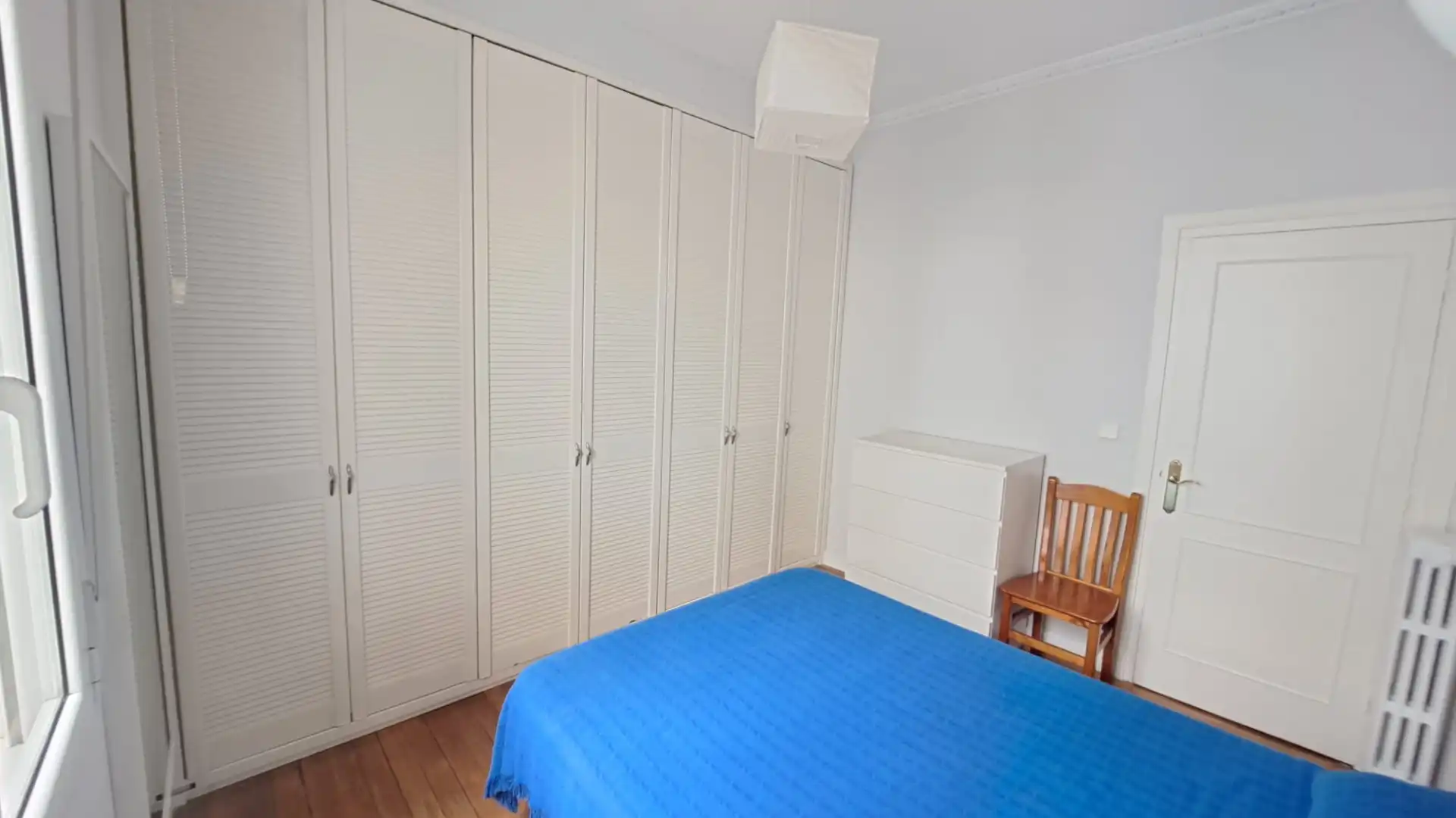 Schlafzimmer von Wohnung zum Verkauf in Bilbao  mit Klimaanlage, Heizung und Ofen