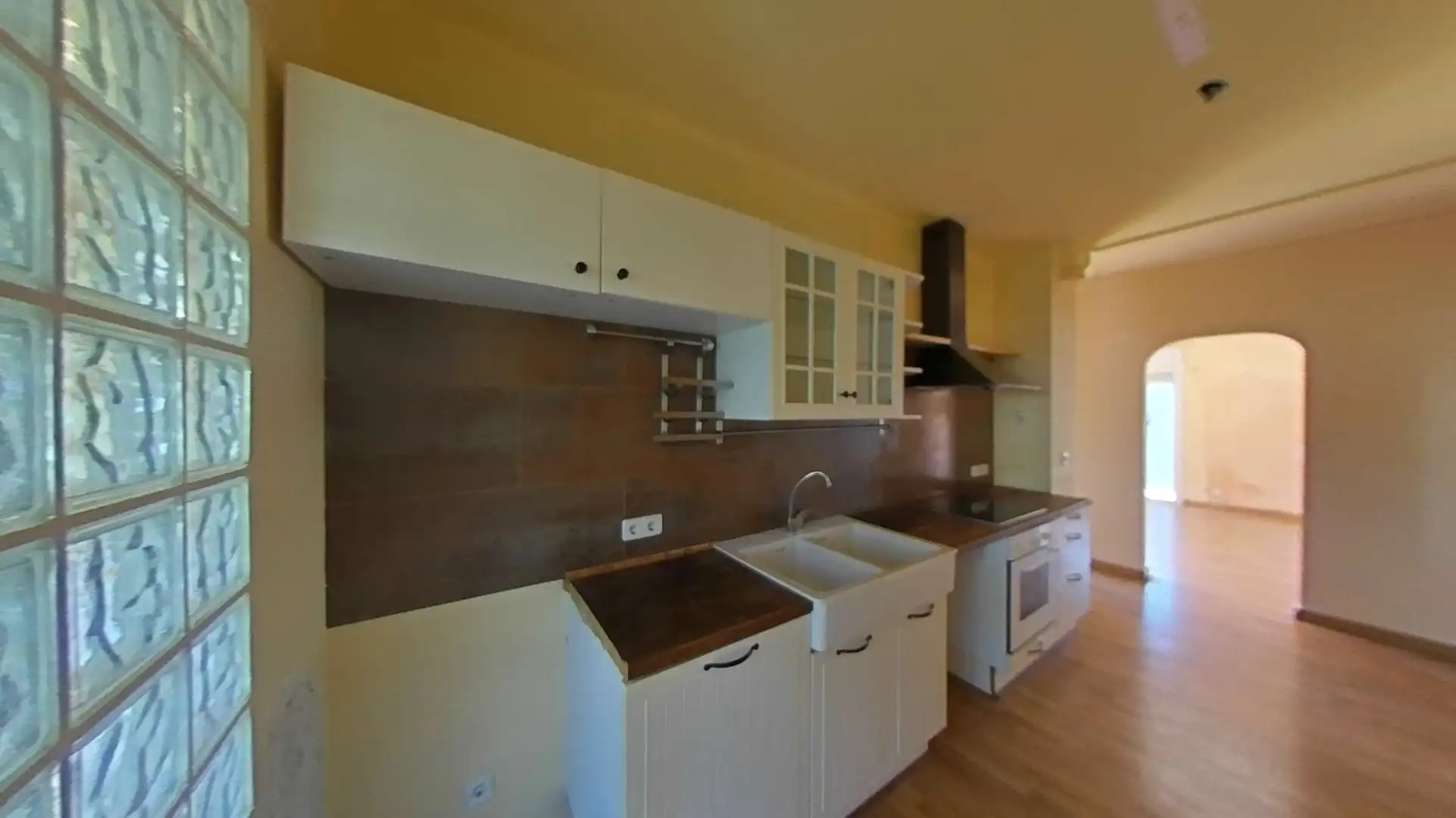 Cocina de Apartamento en venta en Sant Joan de les Abadesses con Trastero y Balcón