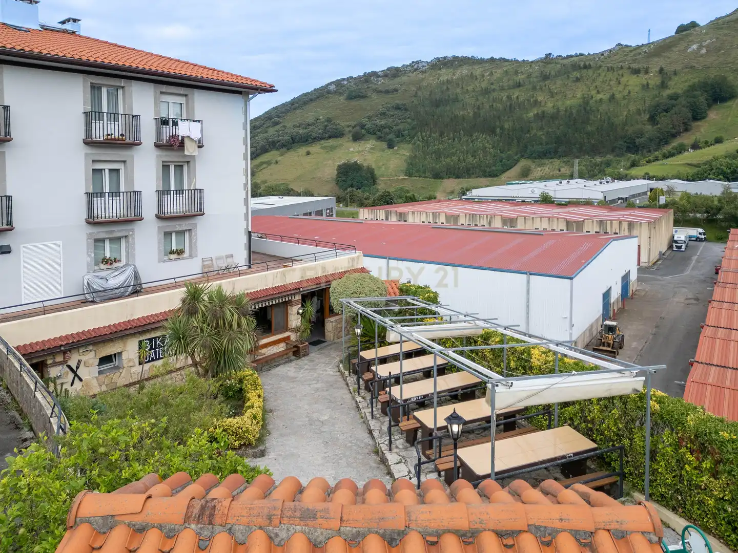 Commercial properties for sale in Deba  with Air Conditioner