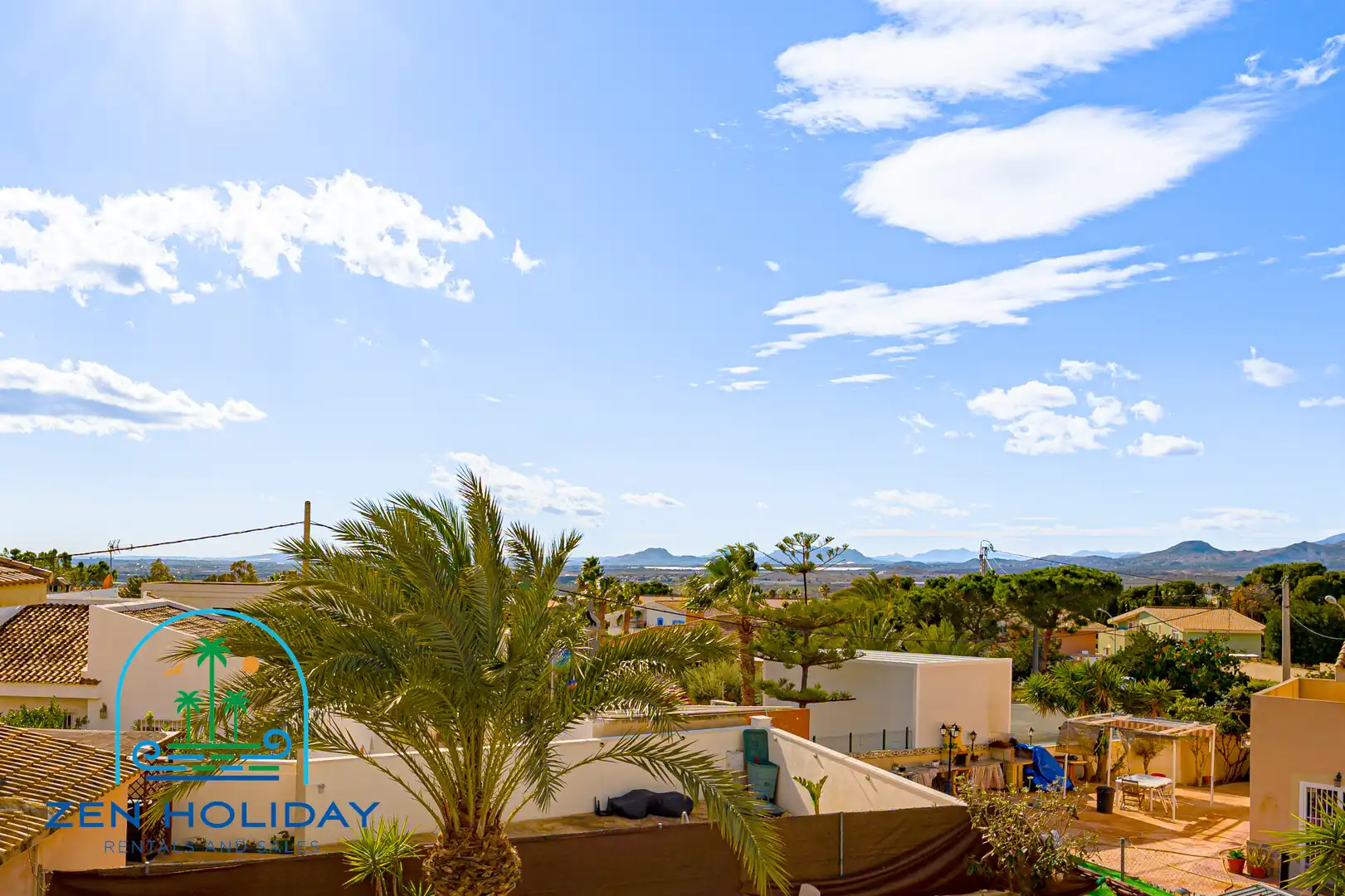 Vista exterior de Casa adosada en venta en Busot con Aire acondicionado, Calefacción y Jardín privado