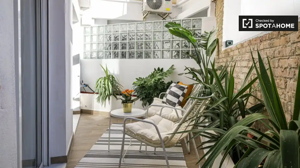 Balcony of Flat for rent in Valencia  with Air Conditioner, Heating and Furnished