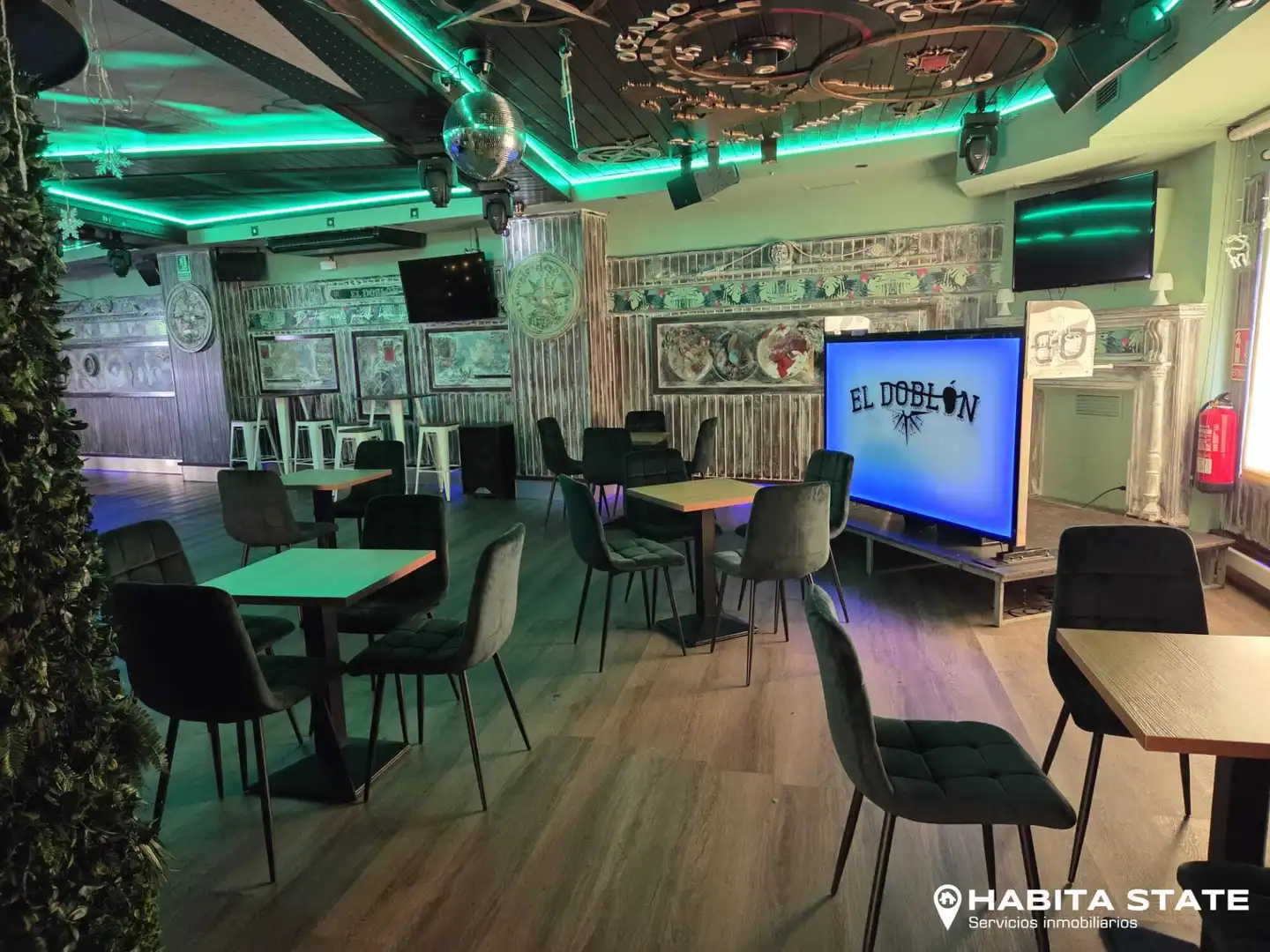 Local en venta en Adra con Aire acondicionado, Amueblado y Alarma