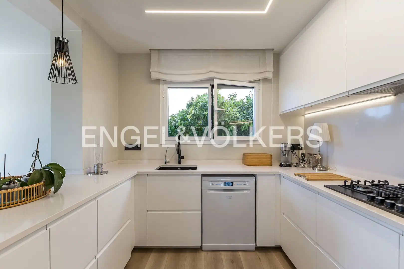 Kitchen of Houses for sale in El Vendrell  with Heating, Private garden and Parquet flooring