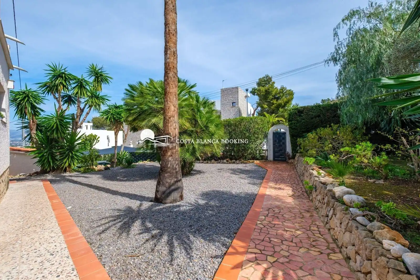 Vista exterior de Casa o chalet en venta en L'Alfàs del Pi con Terraza, Trastero y Piscina