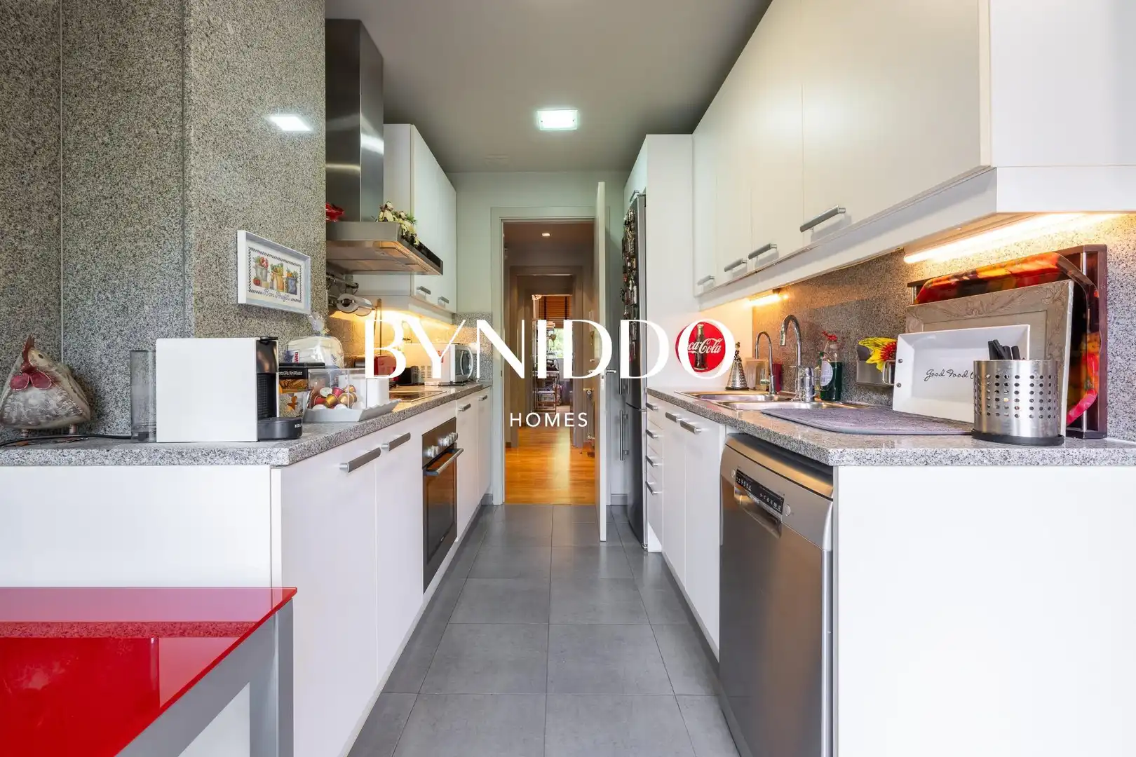 Kitchen of Flat for sale in Sant Cugat del Vallès  with Air Conditioner, Heating and Private garden