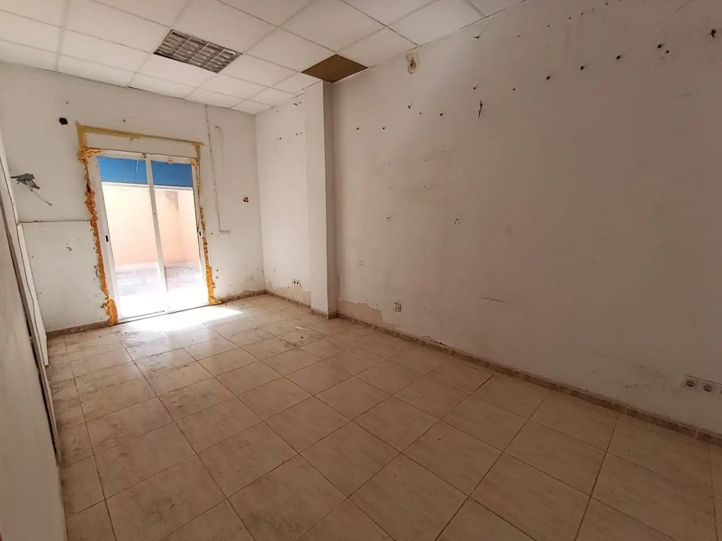 Local comercial en venda a Llevant, imagen 7