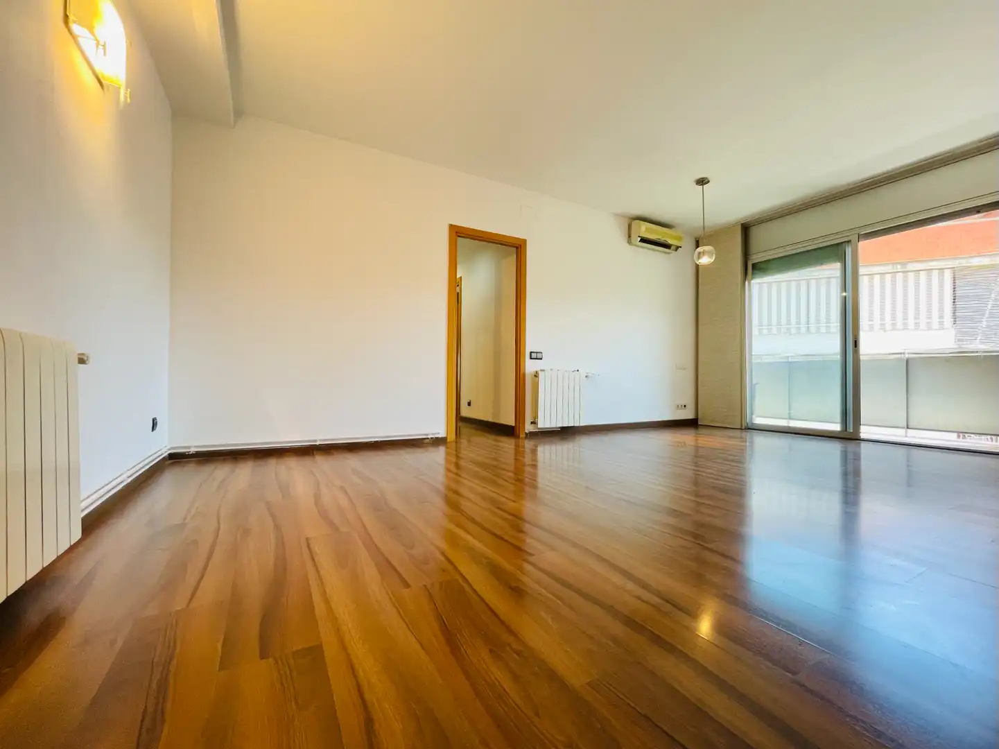 Living room of Flat for rent in Cervelló  with Air Conditioner, Heating and Parquet flooring