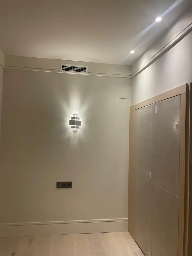 Office for sale in Barcelona  with Air Conditioner and Heating