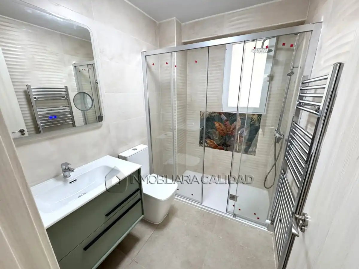 Baño de Piso en venta en Burgos con Calefacción