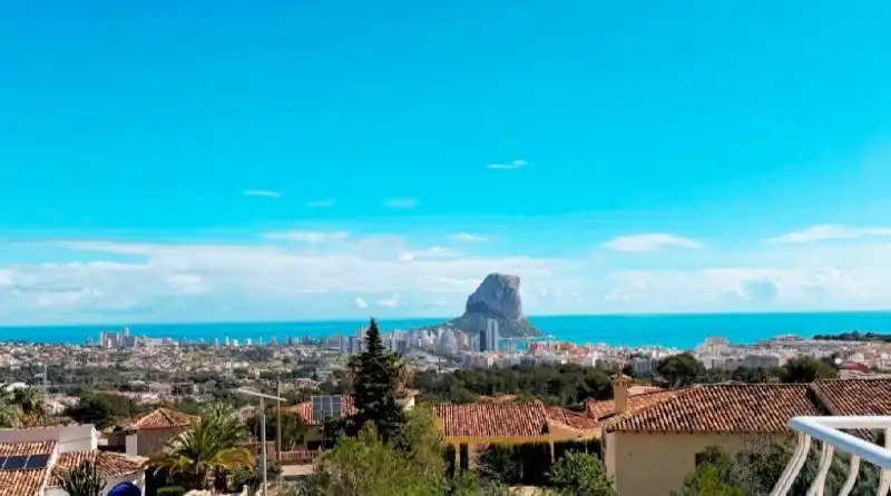 Vista exterior de Casa o chalet en venta en Calpe / Calp con Aire acondicionado, Calefacción y Jardín privado