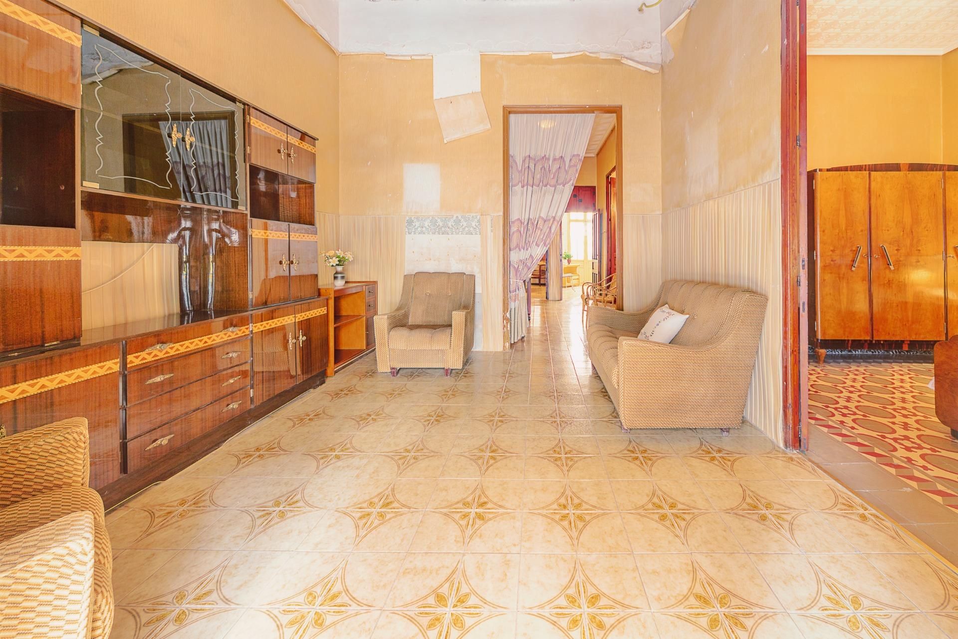 Planta baja for sale in Elche / Elx  with Terrace and Storage room