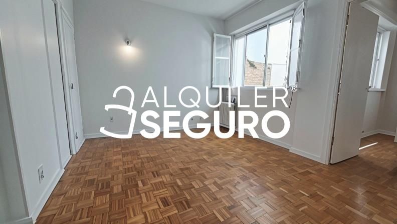 Bedroom of Flat to rent in  Madrid Capital  with Heating