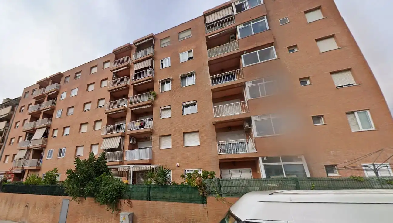 Aparcamiento en venta en C/ Violant D´Hongria