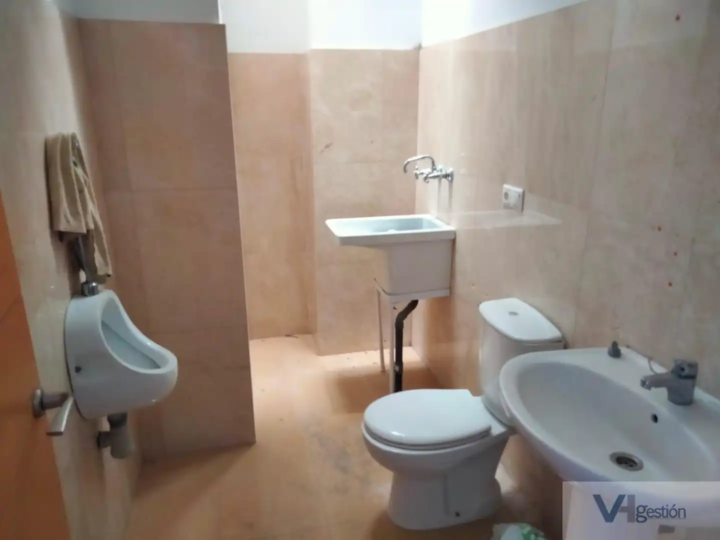 Oficina en venta en Villamartín