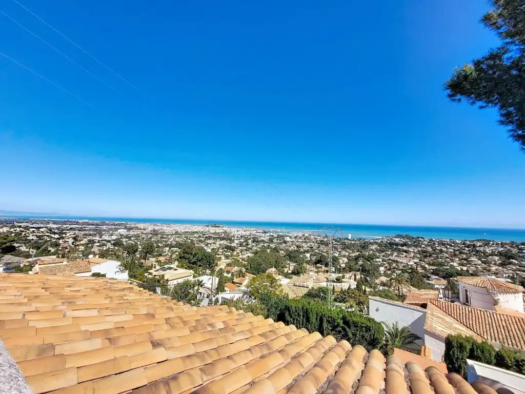 Vista exterior de Casa o chalet en venta en Dénia con Terraza y Piscina
