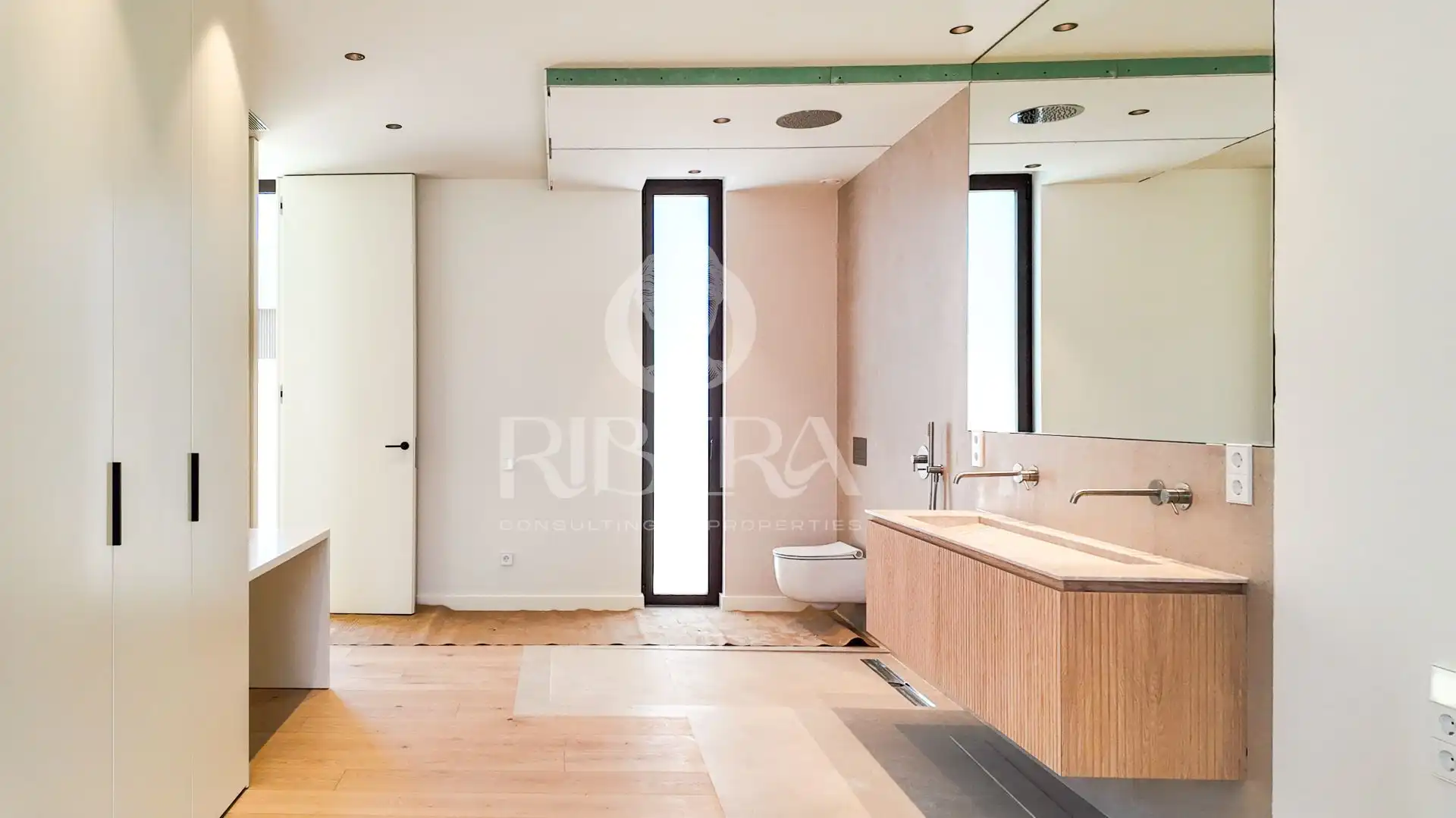 Baño de Casa o chalet en venta en L'Eliana con Aire acondicionado, Calefacción y Jardín privado