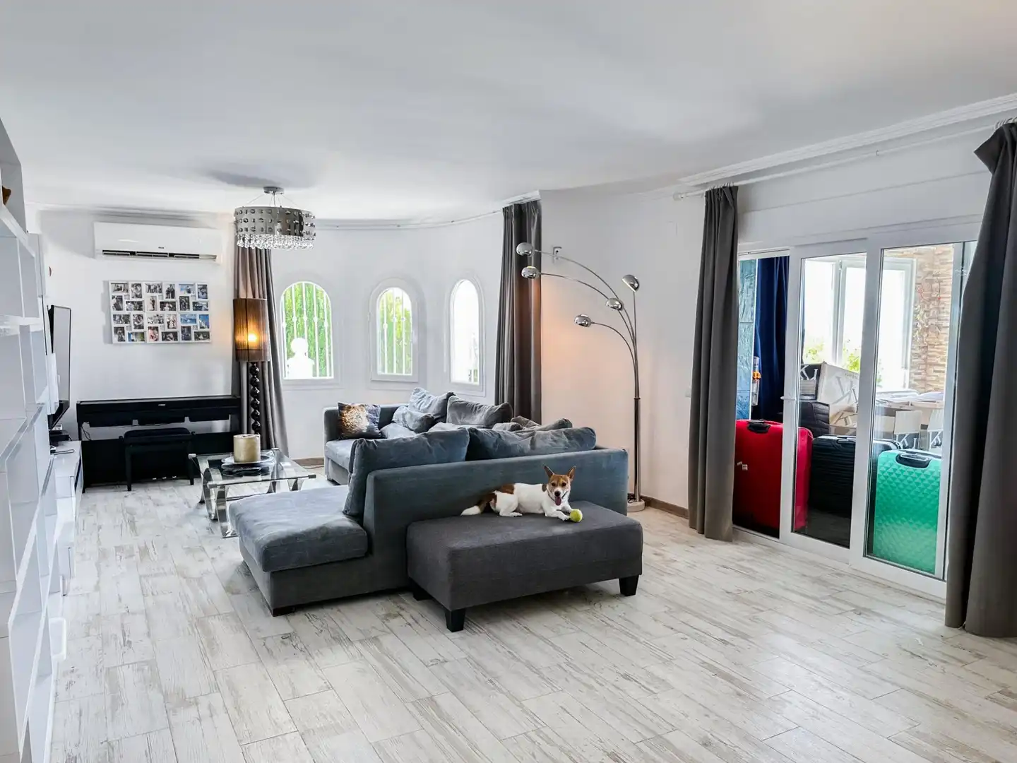 Sala de estar de Casa o chalet en venta en Altea con Aire acondicionado, Jardín privado y Terraza