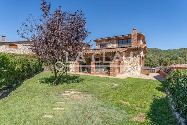 Casa-chalet en Venta en Pau i Aixelà en Prades