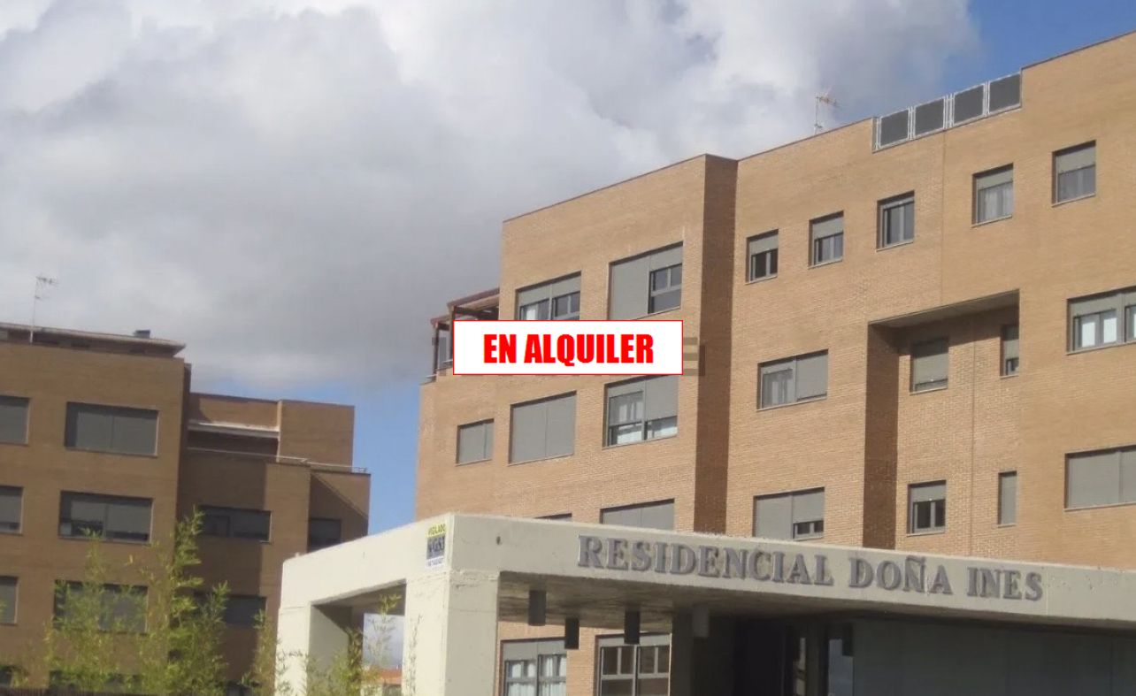 Außenansicht von Wohnung zur Miete in Ciudad Real Capital mit Klimaanlage, Heizung und Terrasse