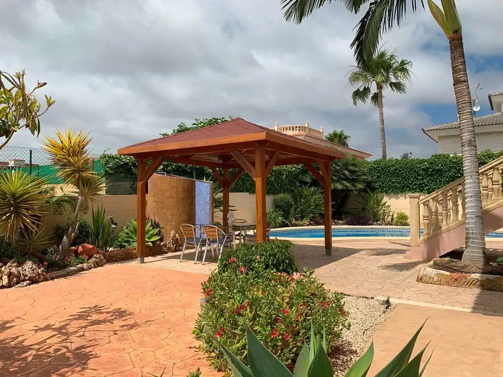Jardín de Casa o chalet en venta en L'Alfàs del Pi con Aire acondicionado, Calefacción y Jardín privado