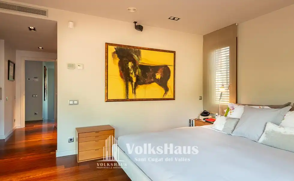 Schlafzimmer von Haus oder Chalet zum Verkauf in Sant Cugat del Vallès mit Klimaanlage, Heizung und Privatgarten