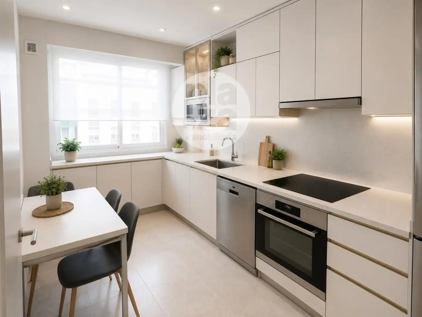 Cocina de Piso en venta en Burgos con Calefacción y Terraza
