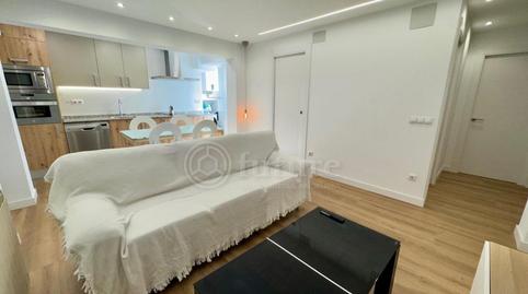 Photo 2 of Flat to rent in Avenida de Filiberto Villalobos, San Bernardo, Salamanca Capital