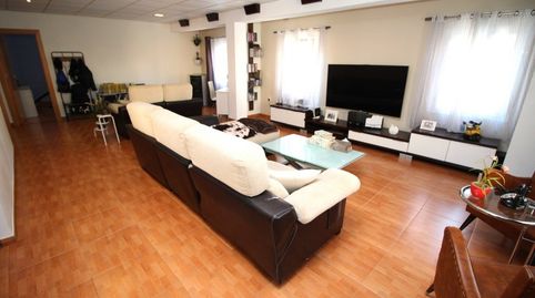 IMPRESIONANTE VIVIENDA SOBRE LOCAL COMERCIAL DIVIDIDO EN DOS NEGOCIOS, imatge 2