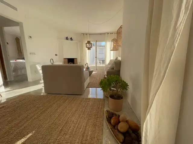 Wohnzimmer von Wohnung zum Verkauf in L'Estartit mit Klimaanlage, Heizung und Terrasse