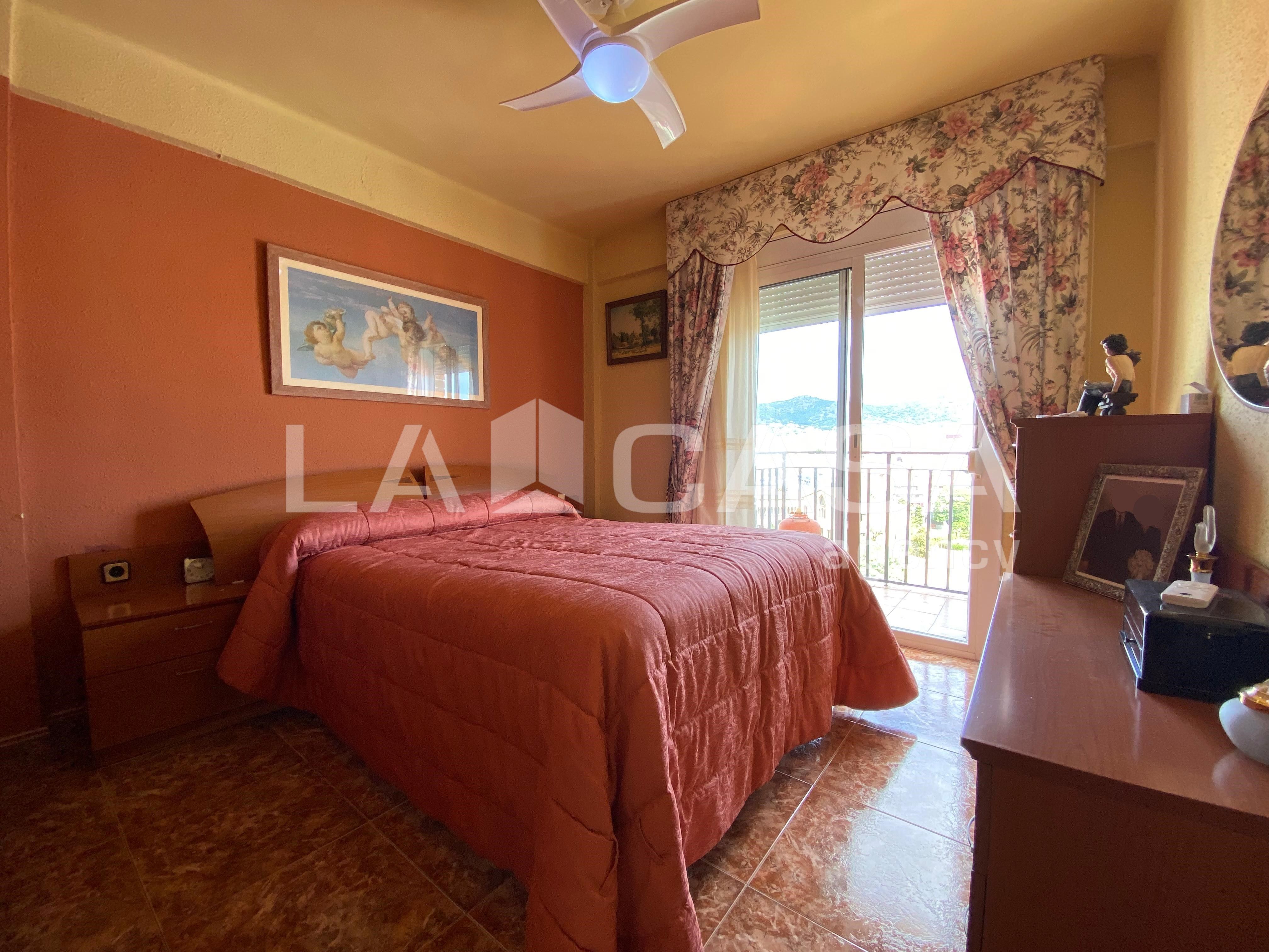Bedroom of Flat for sale in Santa Coloma de Gramenet  with Balcony
