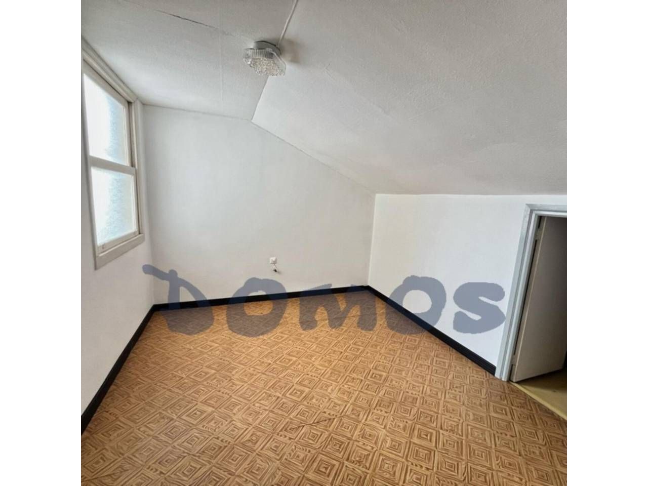 Attic for sale in Lugo Capital