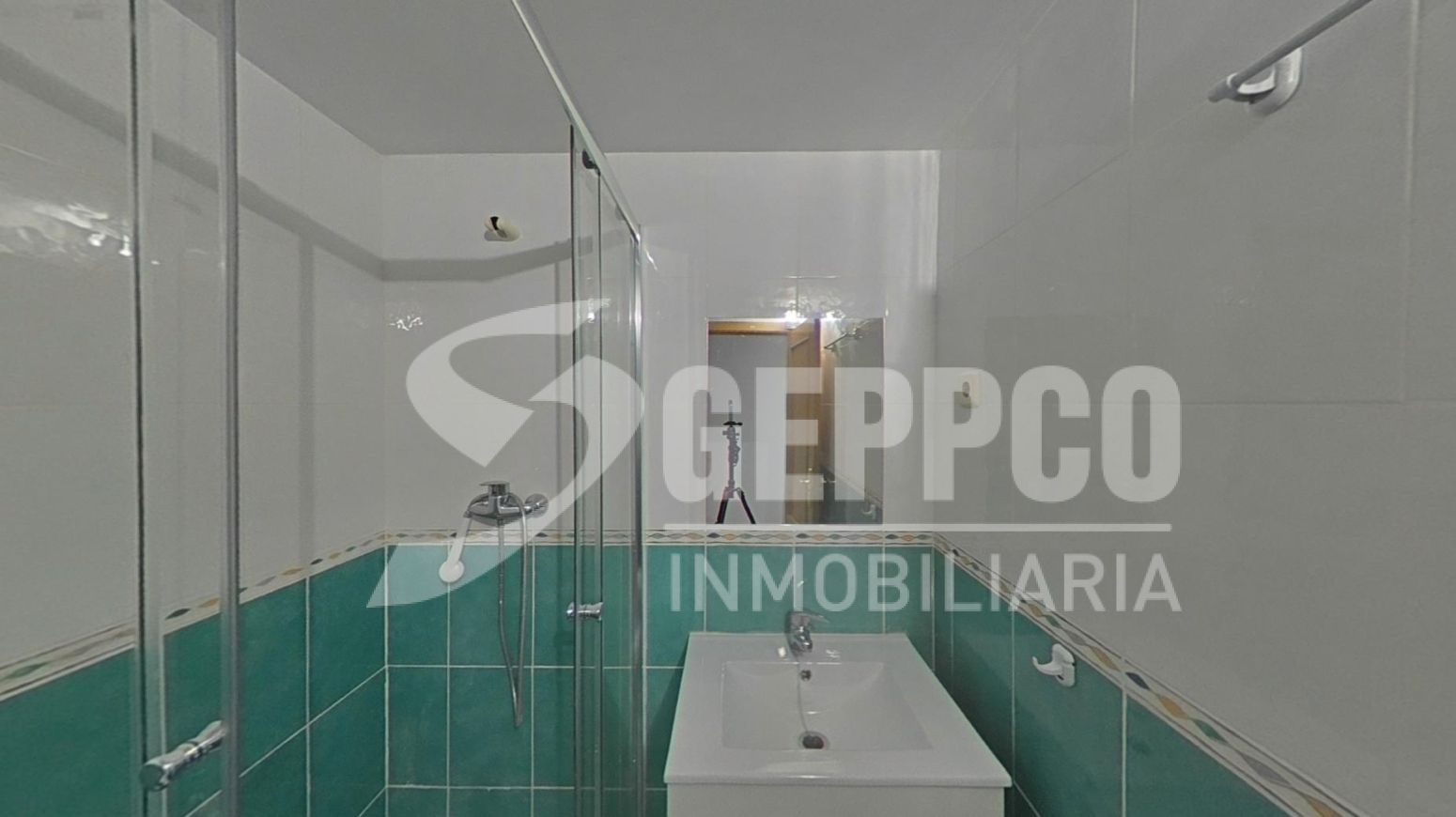 Baño de Piso en venta en  Madrid Capital