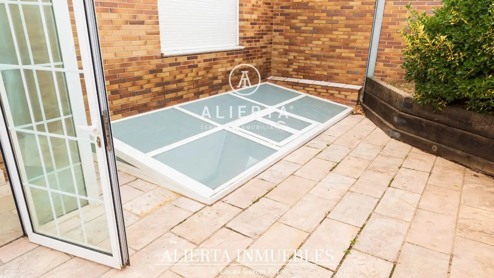 Terrace of Houses for rent in Zaragoza  with Air Conditioner, Heating and Storage room