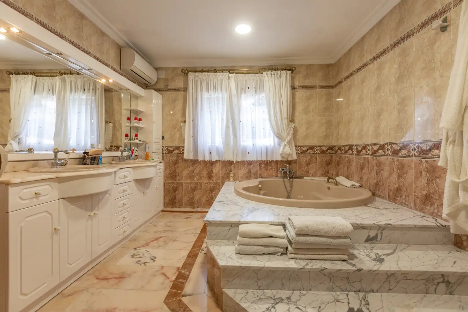 Chalet con piscina en venta en Escandinavia - Cautivador, imagen 15